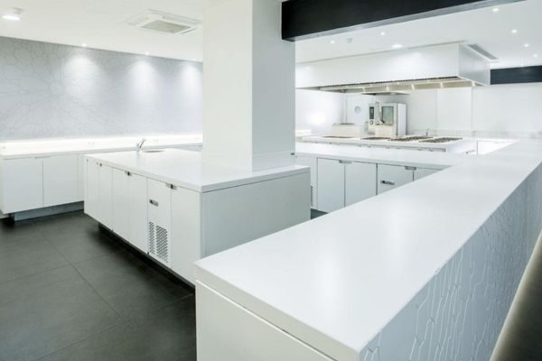 Cocinas en paralelo con Maxdecor Ávila